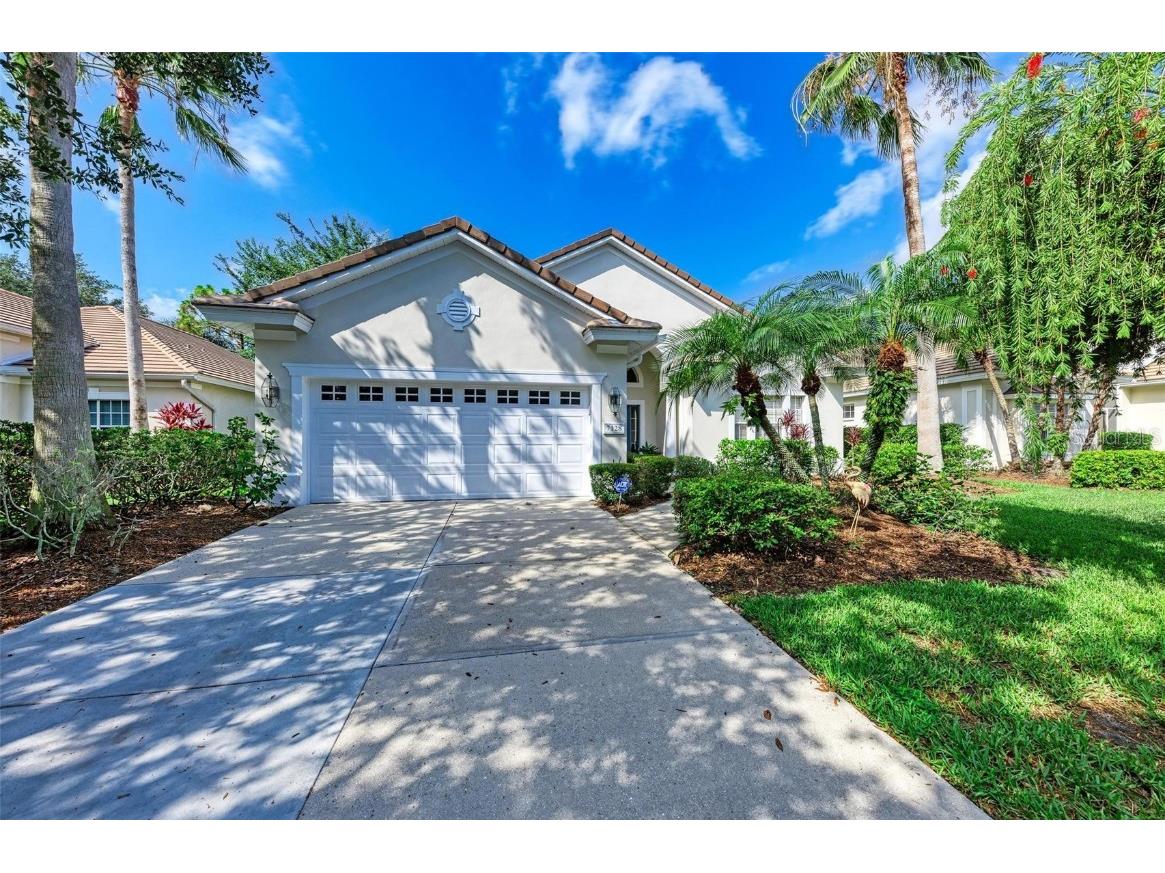 7128 Victoria Circle University Park FL 34201 A4537060 image1