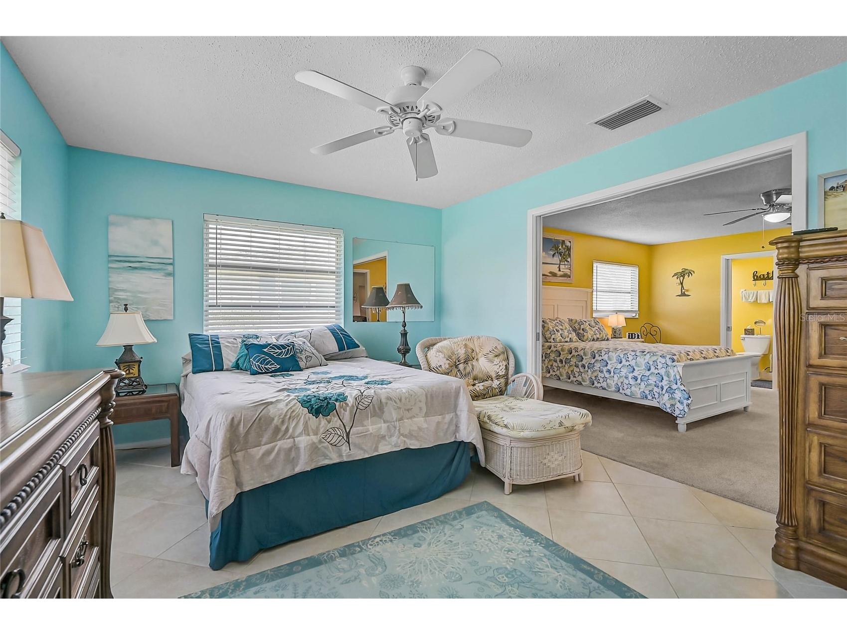 7128 W Country Club Drive N Sarasota FL 34243 A4685172 image20