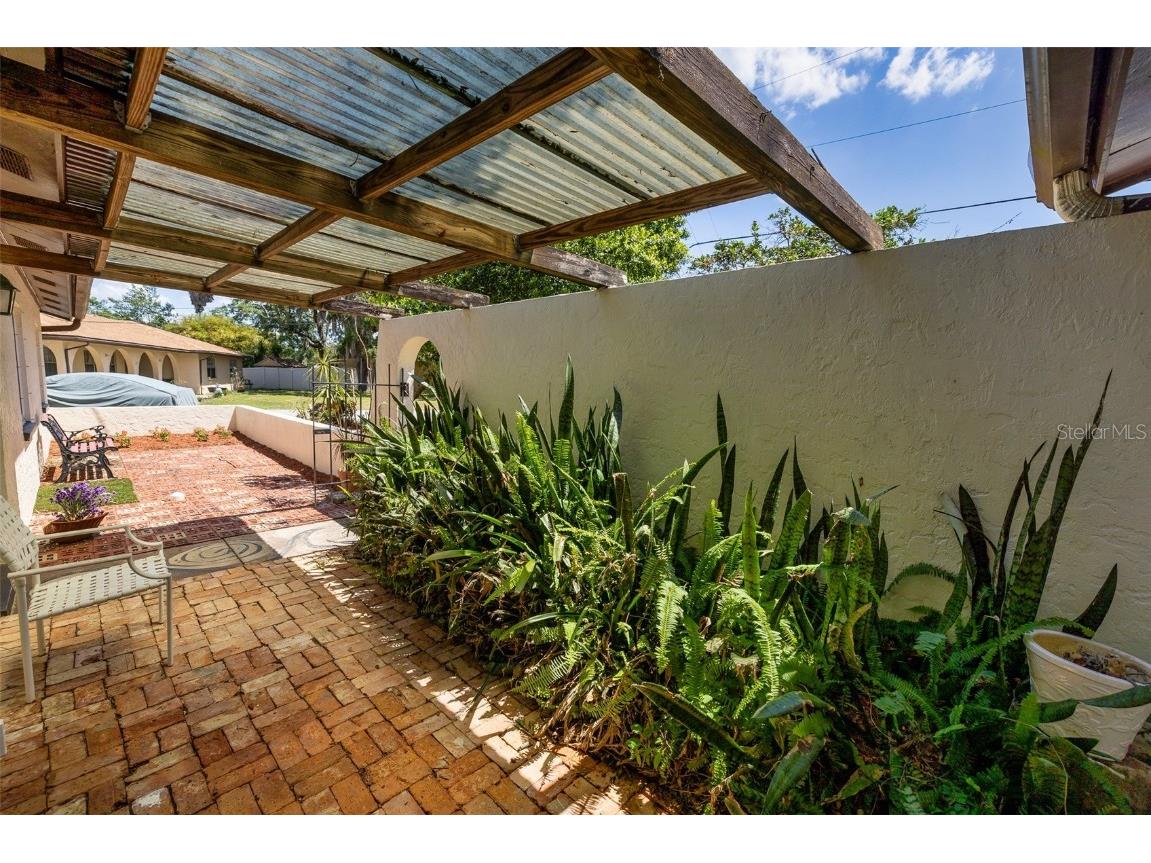 7128 Wrenwood Circle Tampa FL 33617 TB8402710 image14