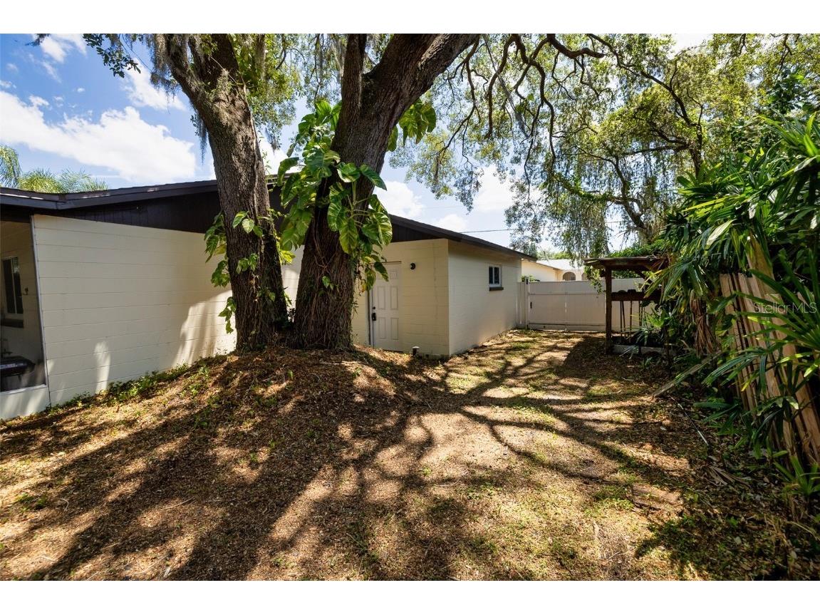 7128 Wrenwood Circle Tampa FL 33617 TB8402710 image29