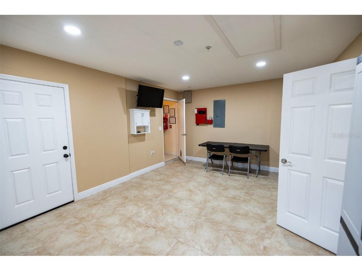 7128 Wrenwood Circle Tampa FL 33617 TB8402710 image46