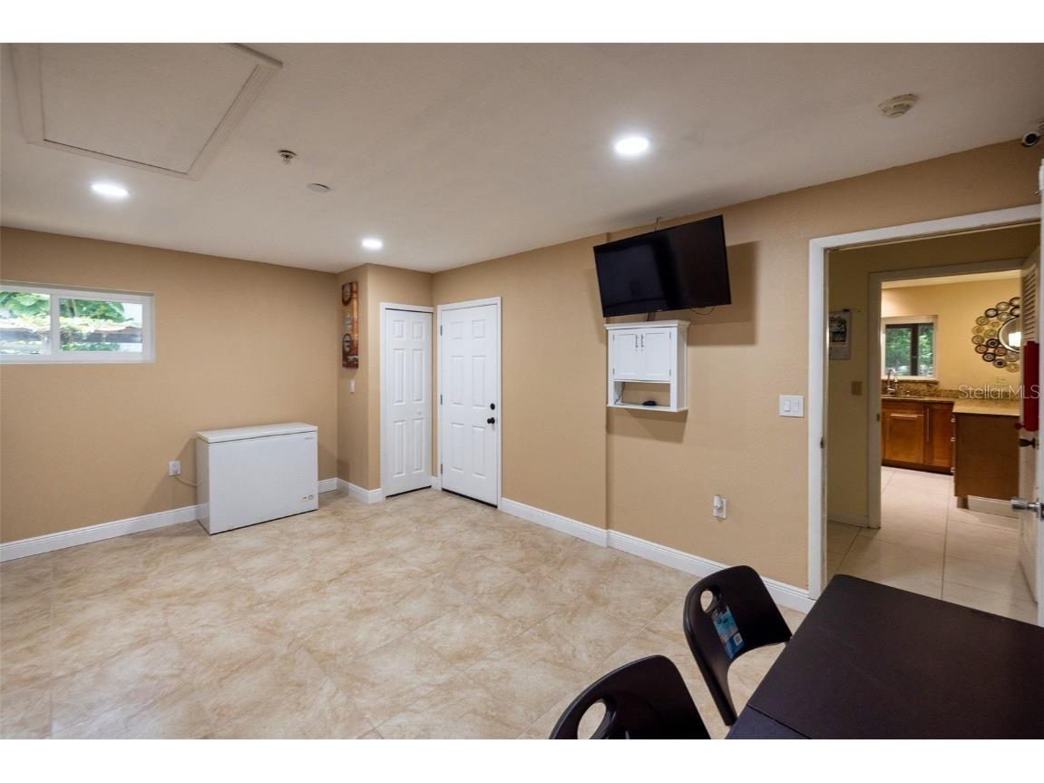 7128 Wrenwood Circle Tampa FL 33617 TB8402710 image7