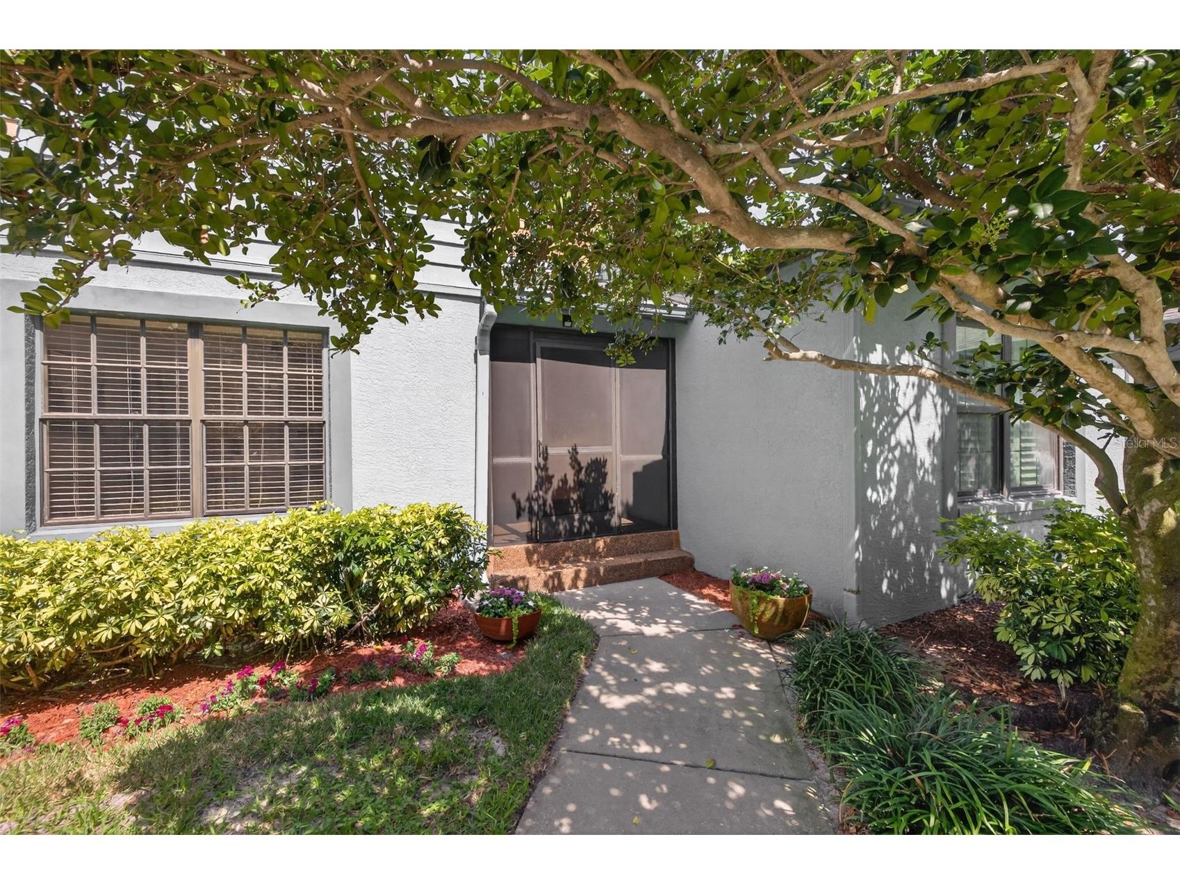 713 Caya Costa Court NE Saint Petersburg FL 33702 TB8486292 image3