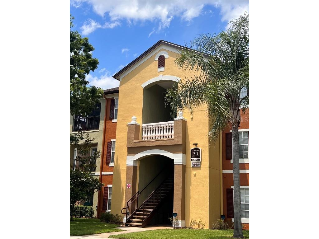 713 Crest Pines Drive #214 Orlando FL 32828 O6108006 image1