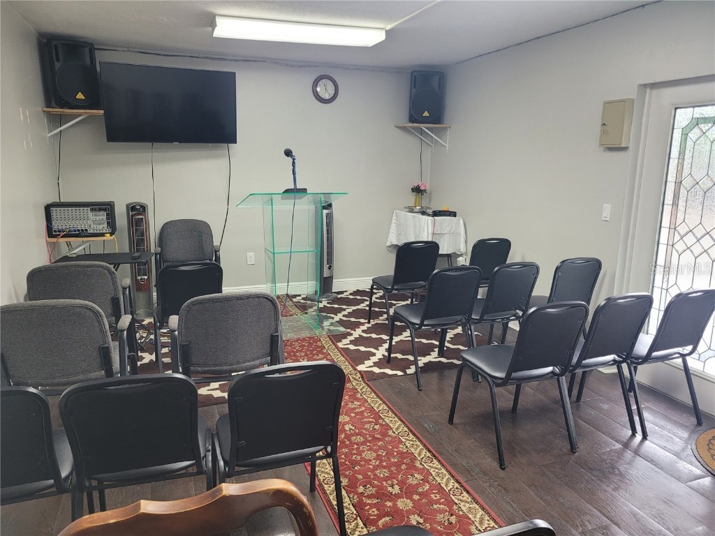 713 Lithia Pinecrest Road Brandon FL 33511 TB8444649 image2