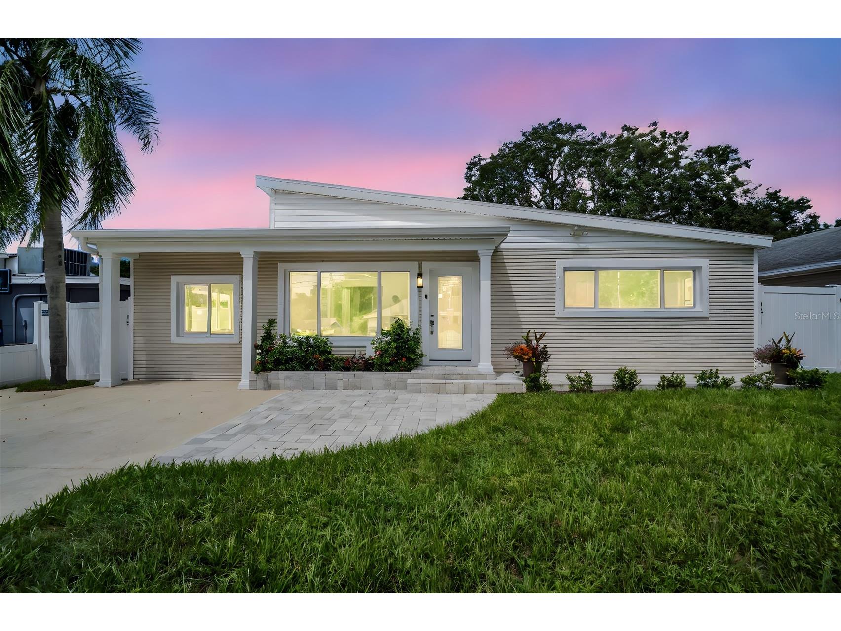 713 Pine Street Tarpon Springs FL 34689 TB8427510 image1