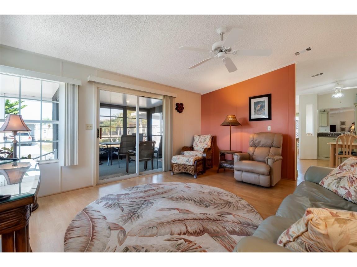 713 Riverview Circle North Port FL 34287 A4673581 image11