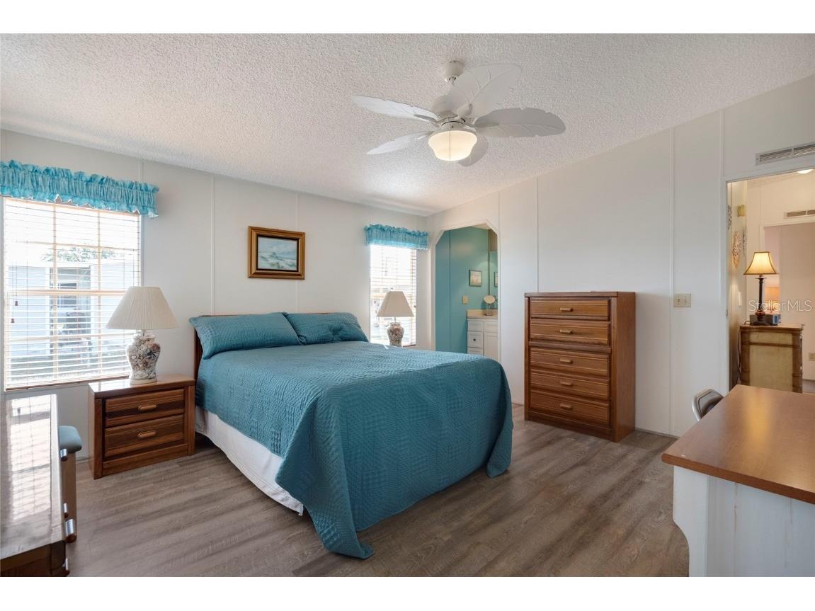 713 Riverview Circle North Port FL 34287 A4673581 image17