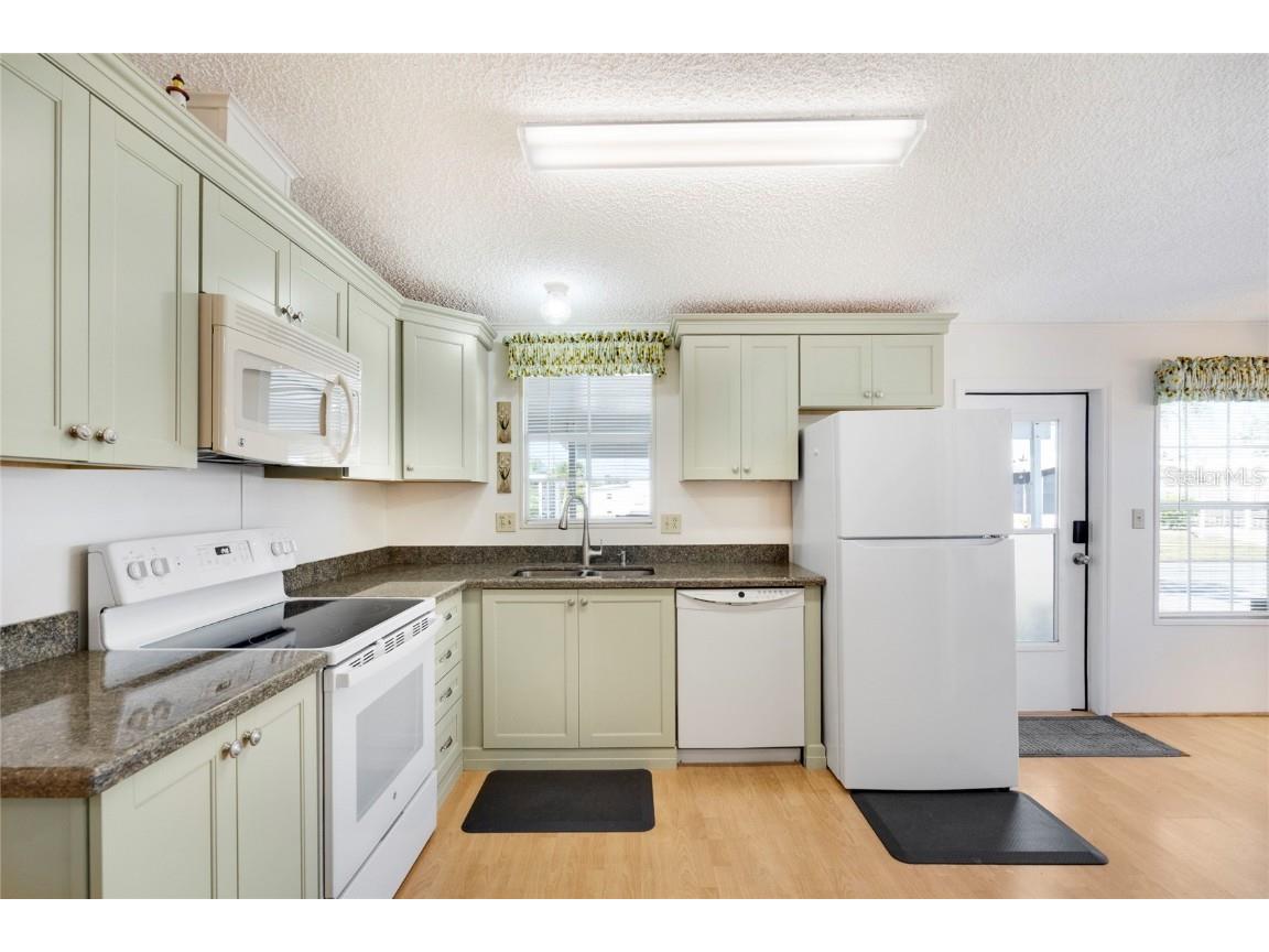 713 Riverview Circle North Port FL 34287 A4673581 image2