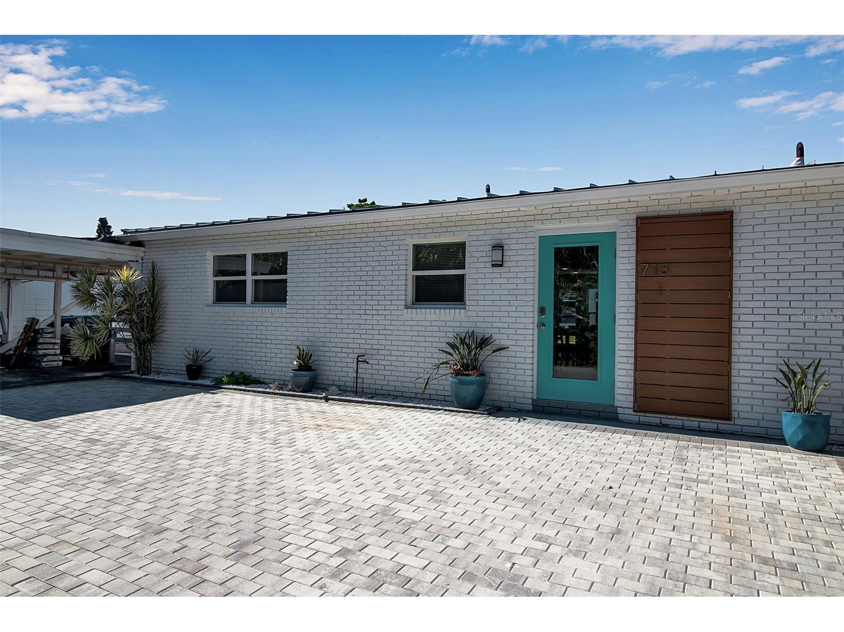 713 Saint Judes Drive S #1 Longboat Key FL 34228 TB8459956 image3