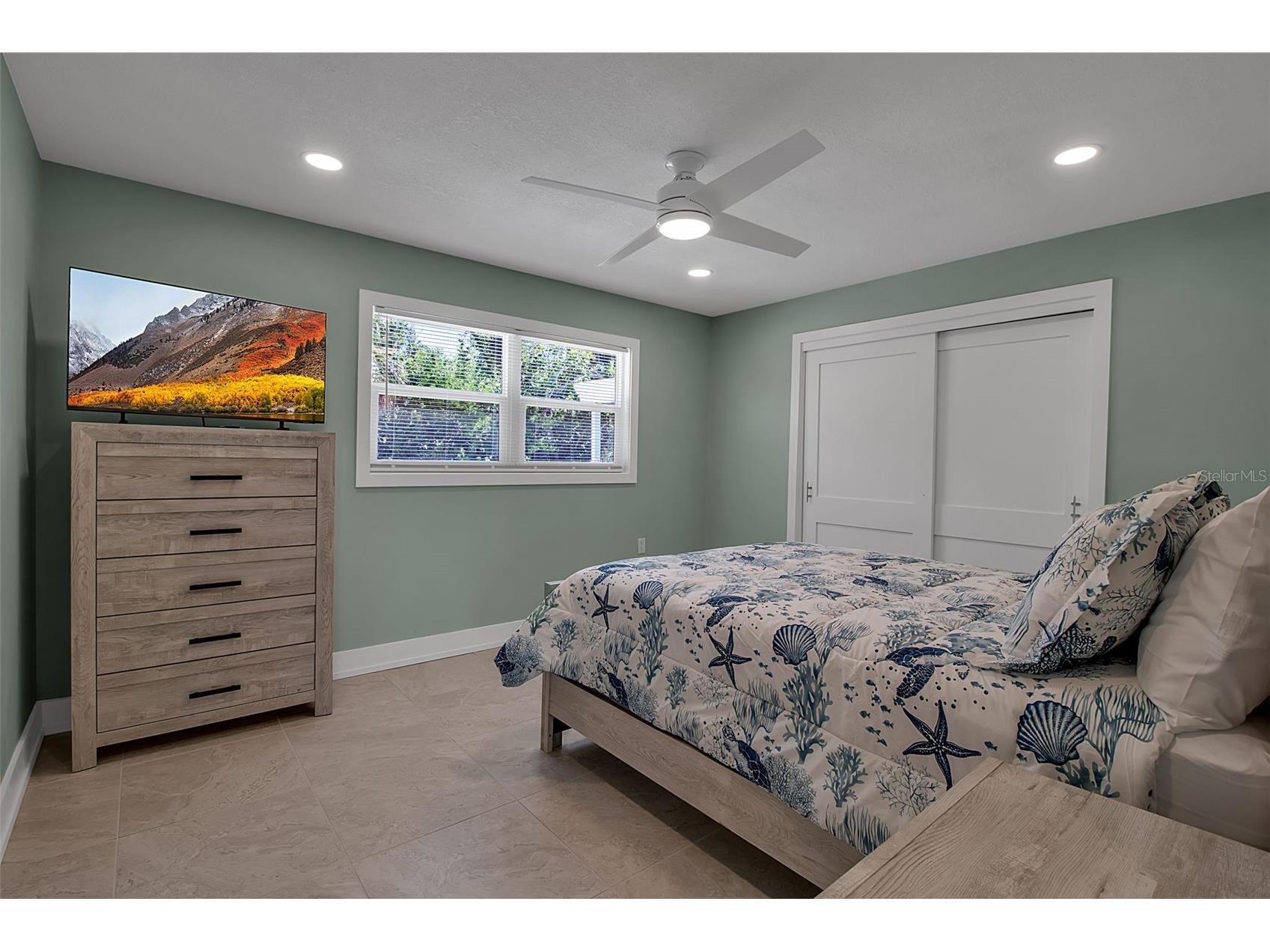 713 Saint Judes Drive S #2 Longboat Key FL 34228 TB8460267 image16