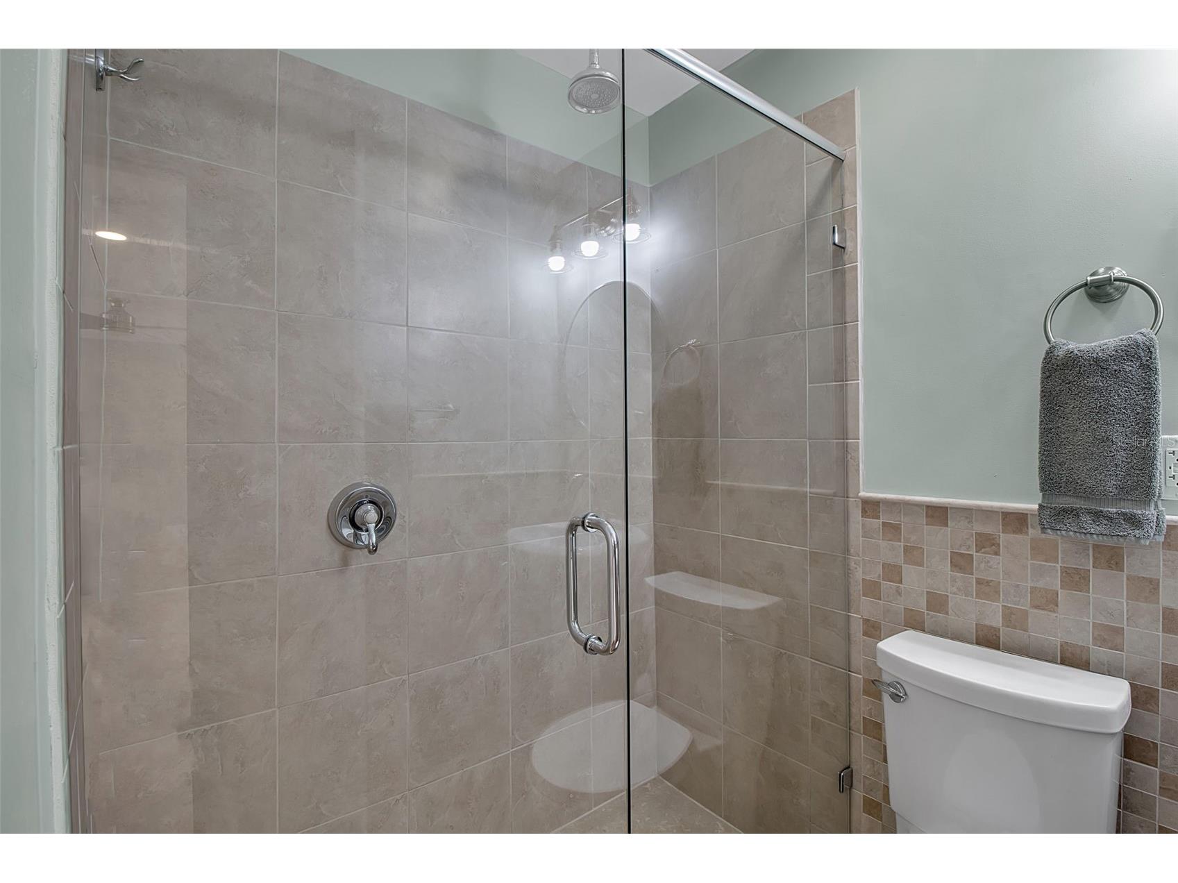 713 Saint Judes Drive S #2 Longboat Key FL 34228 TB8460267 image20
