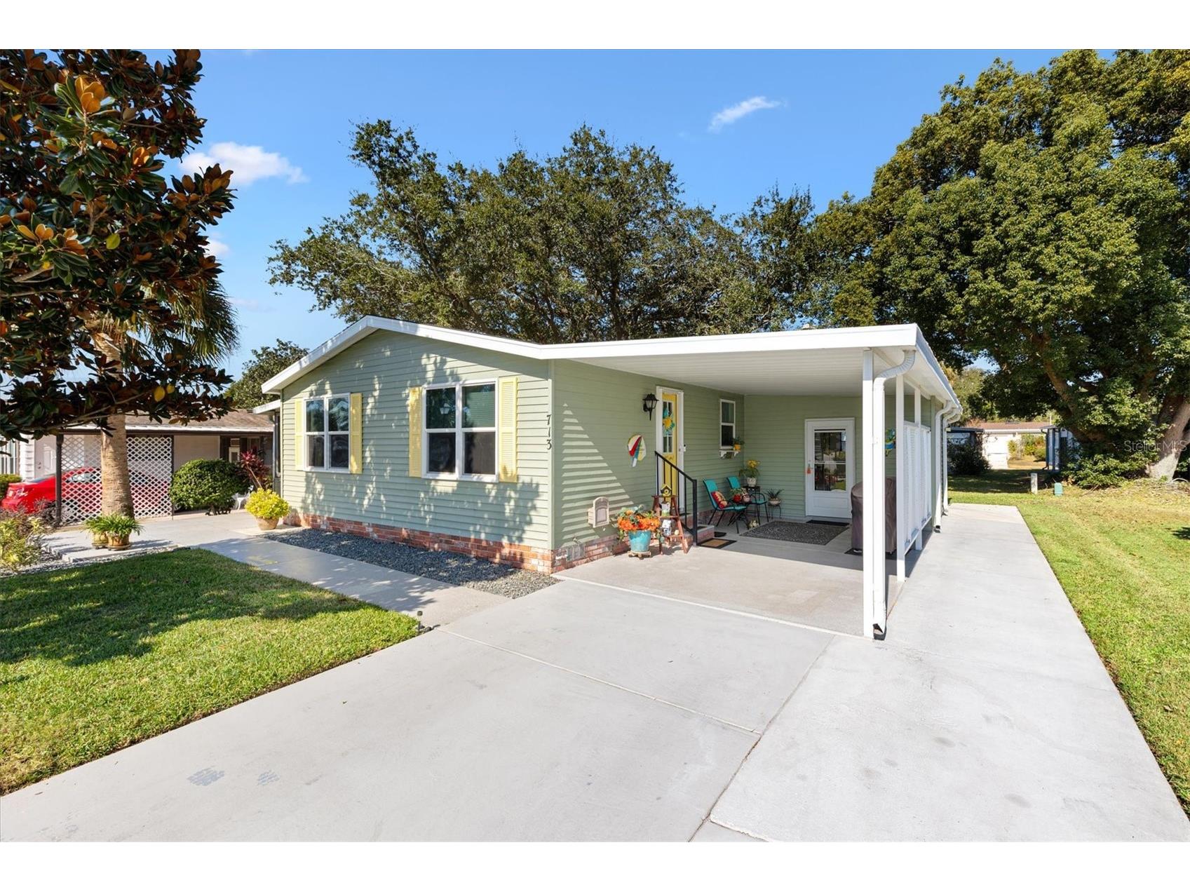 713 Sharon Drive The Villages FL 32159 G5104799 image1