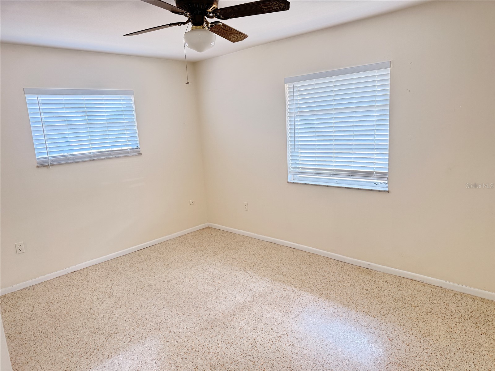 713 Thunderbird Avenue Sun City Center FL 33573 TB8484449 image14