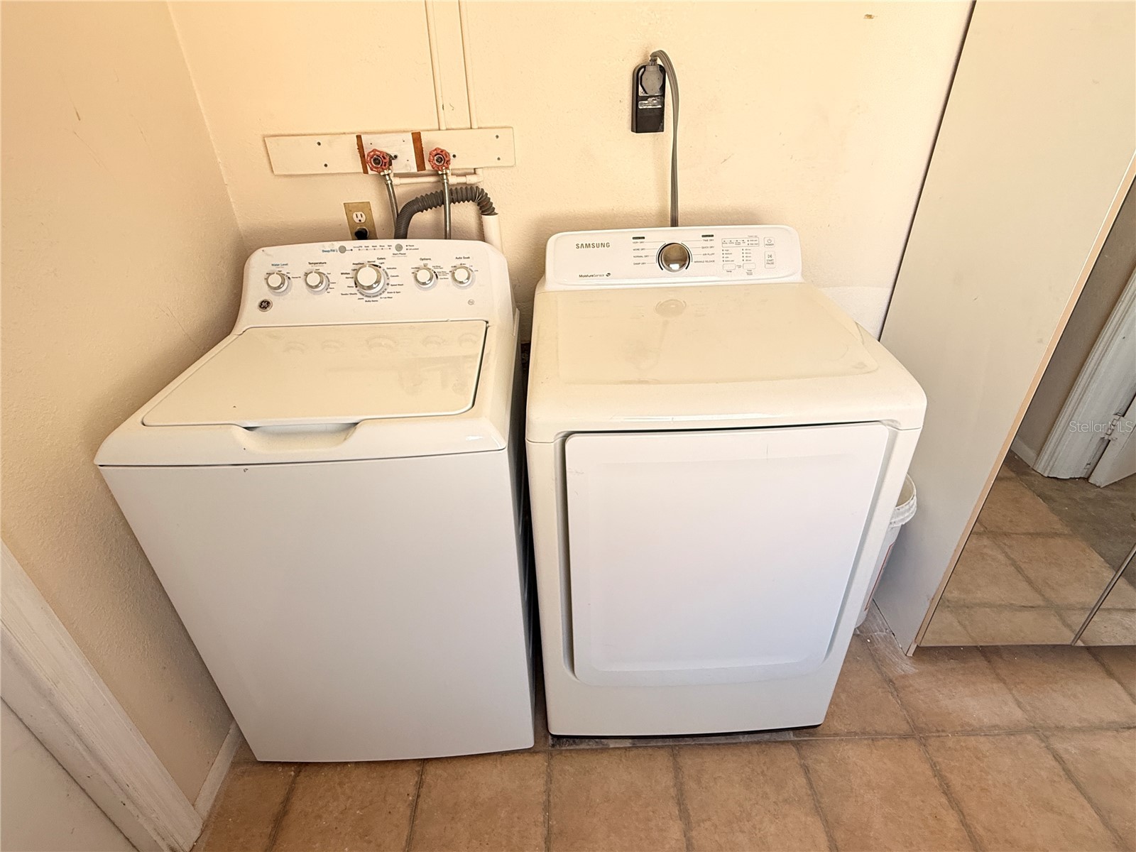 713 Thunderbird Avenue Sun City Center FL 33573 TB8484449 image29