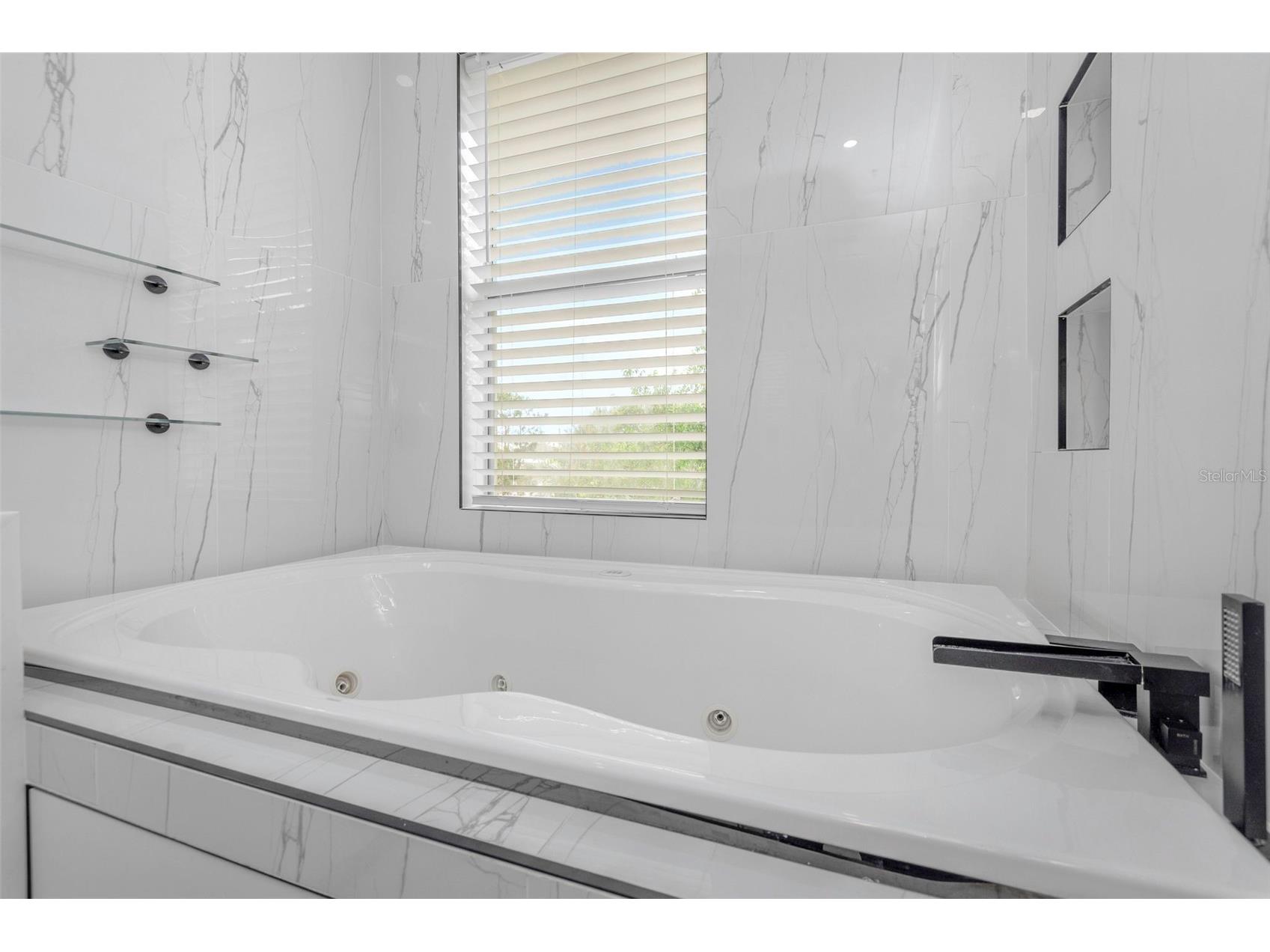 7130 102nd Lane Seminole FL 33772 TB8383924 image16