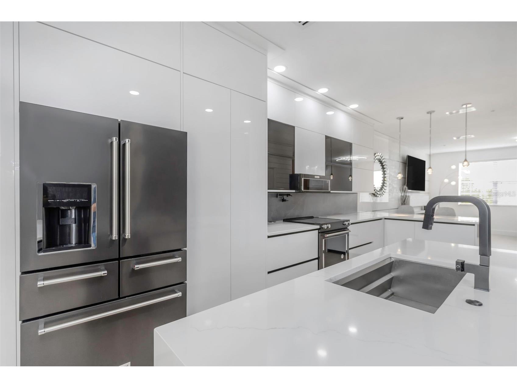 7130 102nd Lane Seminole FL 33772 TB8383924 image4