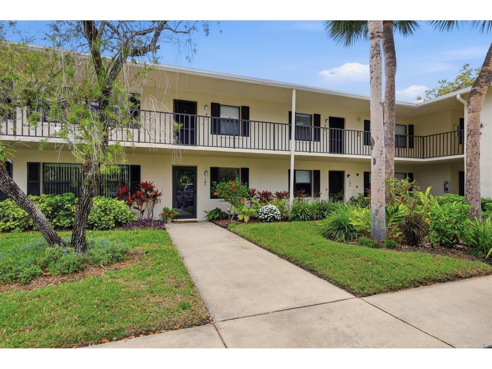 7130 Fairway Bend Lane #291 Sarasota FL 34243 A4689051 image1