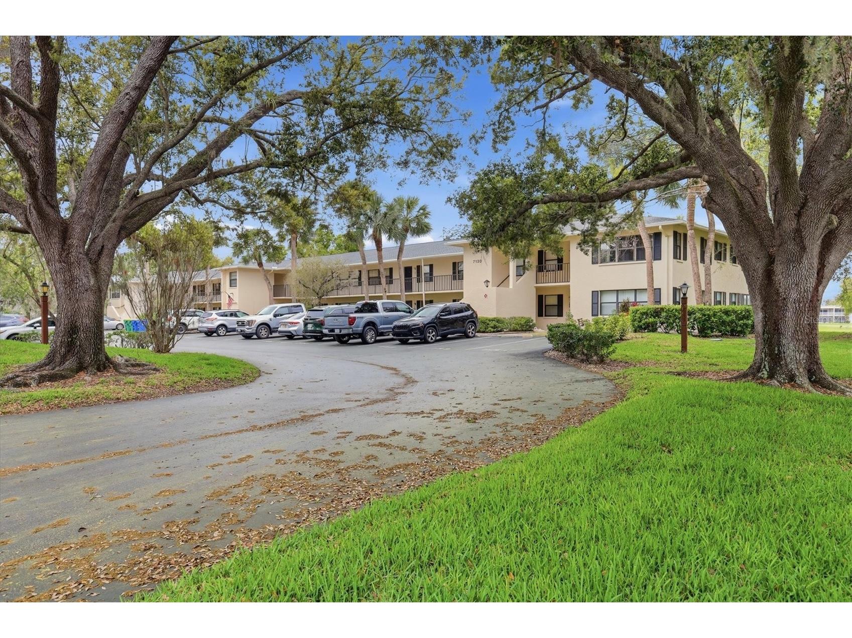 7130 Fairway Bend Lane #291 Sarasota FL 34243 A4689051 image2