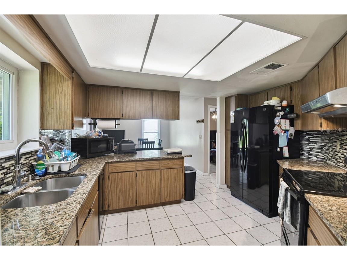 7130 Lexington Circle Brooksville FL 34602 TB8432941 image15