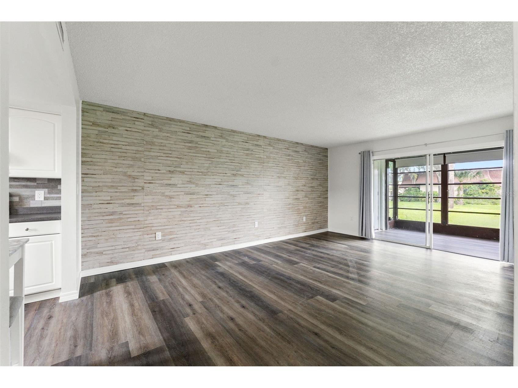 7131 Dell Road #2 New Port Richey FL 34653 W7884690 image13