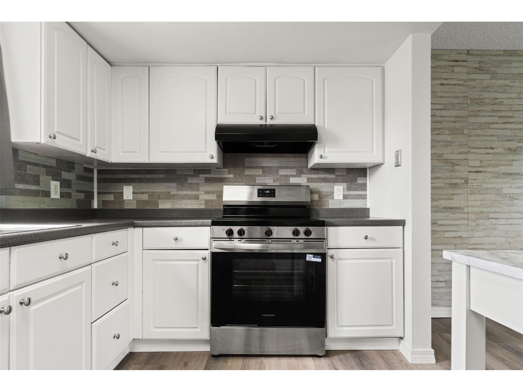 7131 Dell Road #2 New Port Richey FL 34653 W7884690 image6