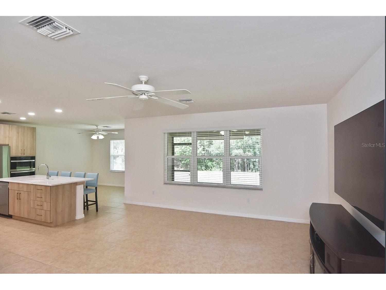 7132 Mikasa Drive Punta Gorda FL 33950 C7525319 image4