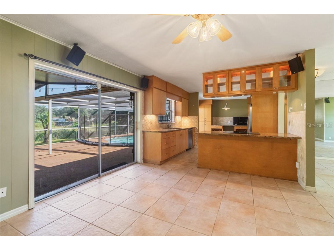 7132 Wrenwood Circle Tampa FL 33617 TB8431635 image13