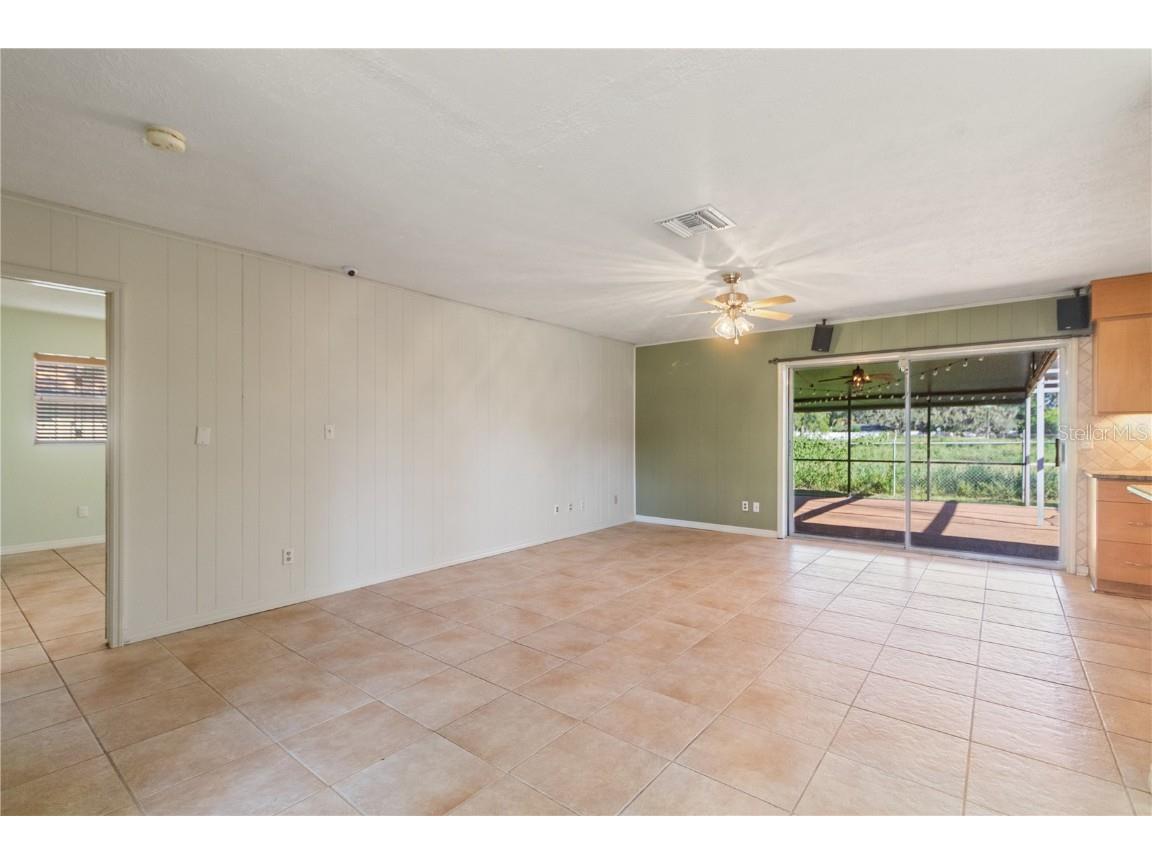 7132 Wrenwood Circle Tampa FL 33617 TB8431635 image24