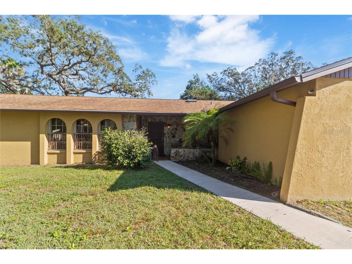 7132 Wrenwood Circle Tampa FL 33617 TB8431635 image5