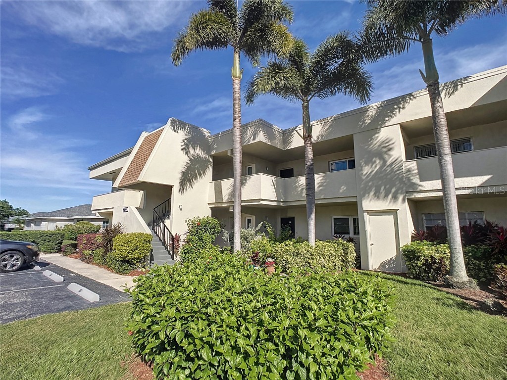 7133 W Country Club Drive N #251 Sarasota FL 34243 A4589498 image1