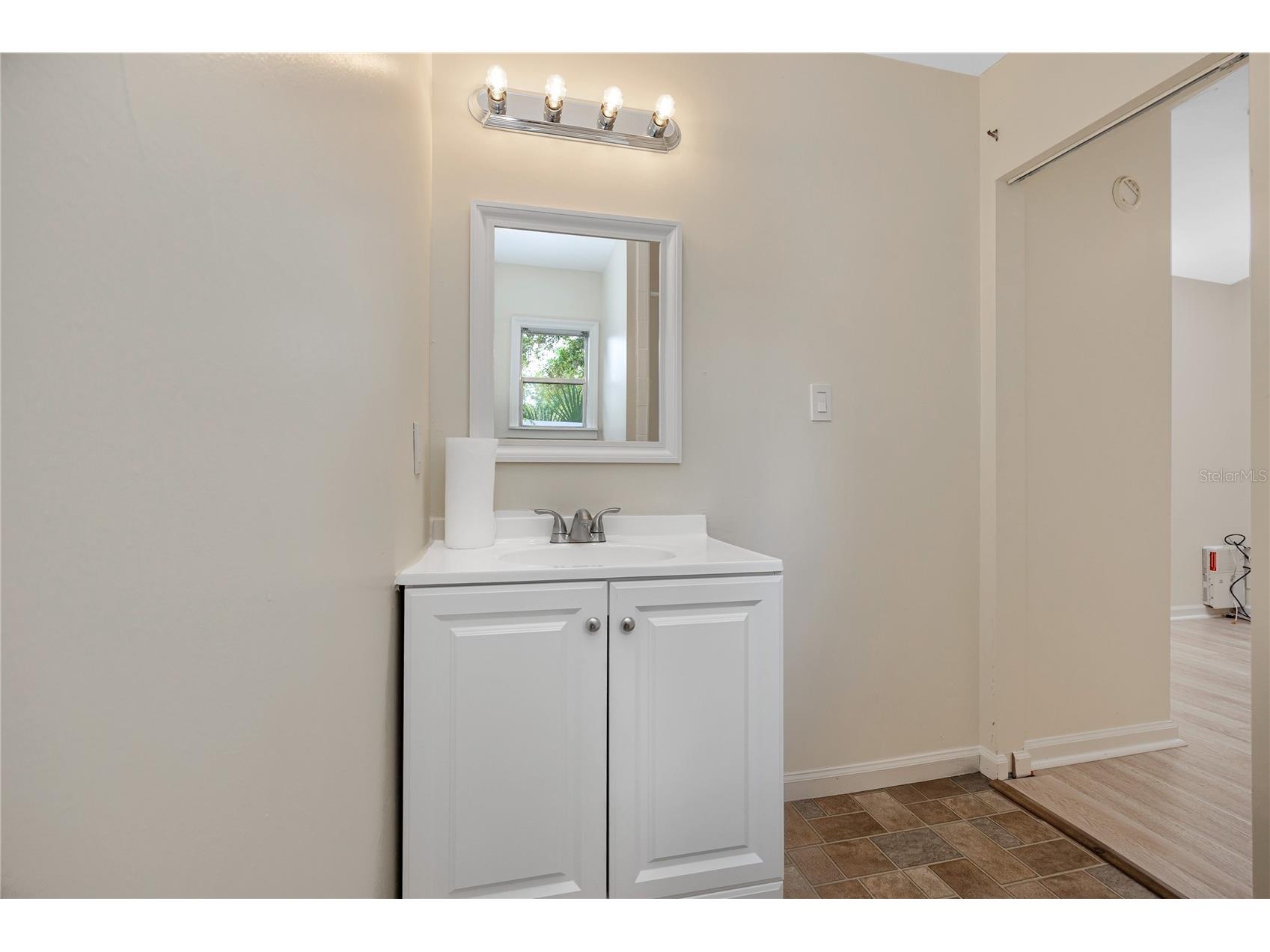 7134 Lauder Place Tampa FL 33617 TB8508164 image48