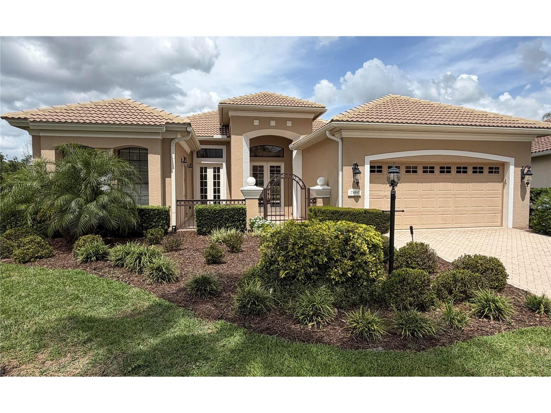 7134 Whitemarsh Circle Lakewood Ranch FL 34202 A4687973 image1