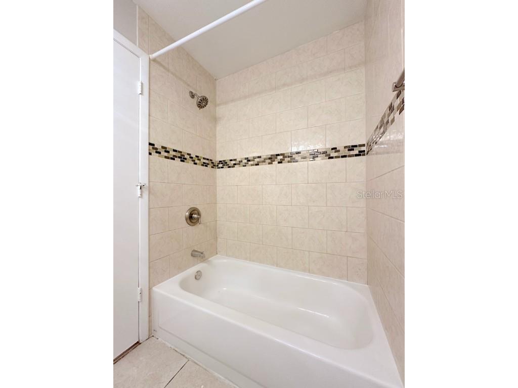 7135 Parkside Villas Drive N Saint Petersburg FL 33709 TB8451330 image11