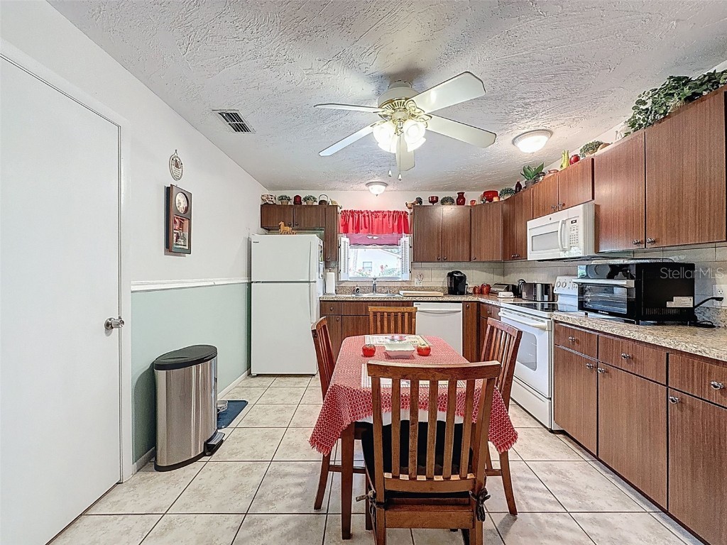 7135 Trenton Place New Port Richey FL 34653 W7876529 image12