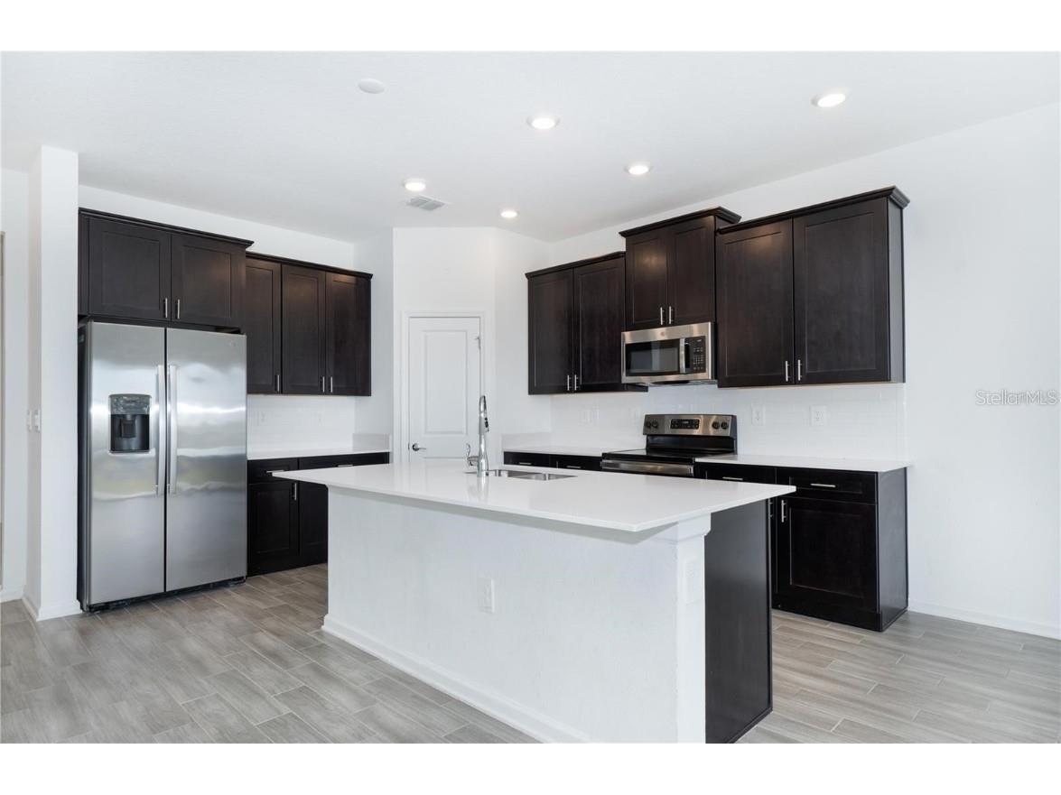 7137 Dilly Lake Avenue Groveland FL 34736 O6330595 image4