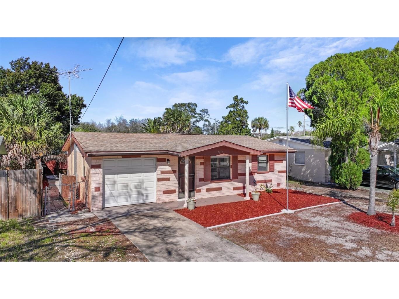 7137 Gulf Breeze Circle Hudson FL 34667 T3506381 image1