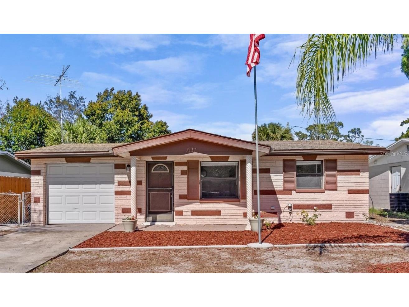 7137 Gulf Breeze Circle Hudson FL 34667 T3541166 image1
