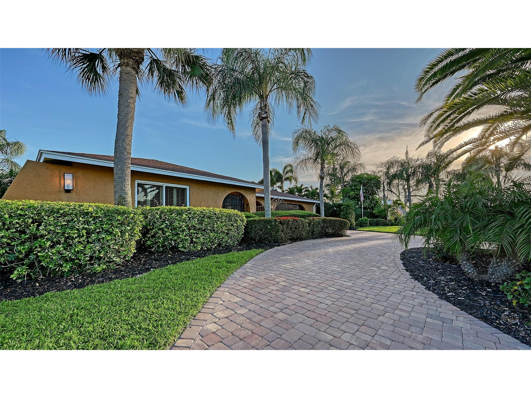 7137 Westmoreland Drive Sarasota FL 34243 - SARASOTA BAY A4690817 image4