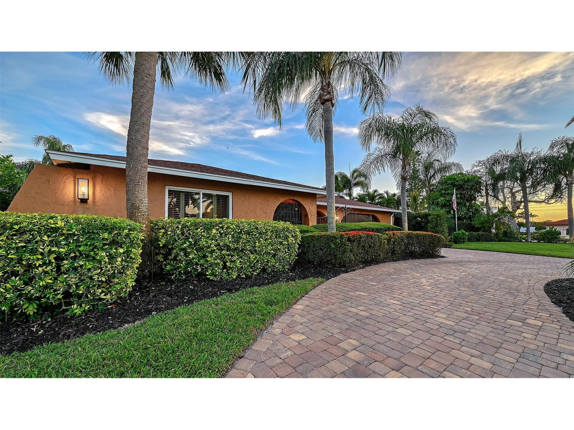 7137 Westmoreland Drive Sarasota FL 34243 - SARASOTA BAY A4690817 image5