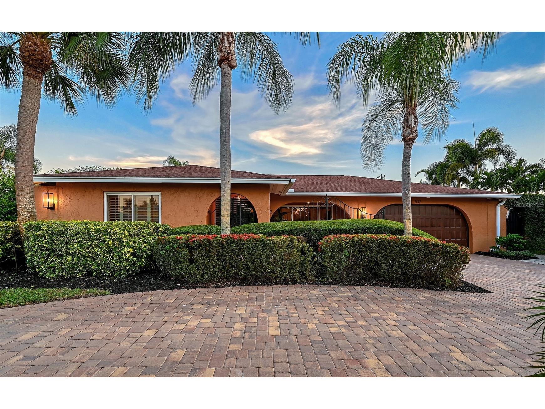 7137 Westmoreland Drive Sarasota FL 34243 - SARASOTA BAY A4690817 image7