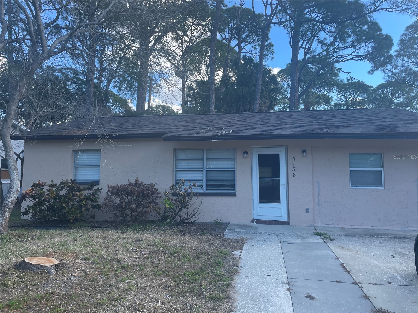 7138 Oakwood Drive New Port Richey FL 34652 W7883663 image1