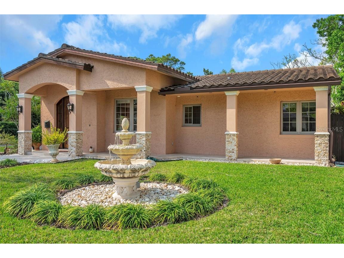 7139 3rd Avenue S Saint Petersburg FL 33707 U8238068 image1