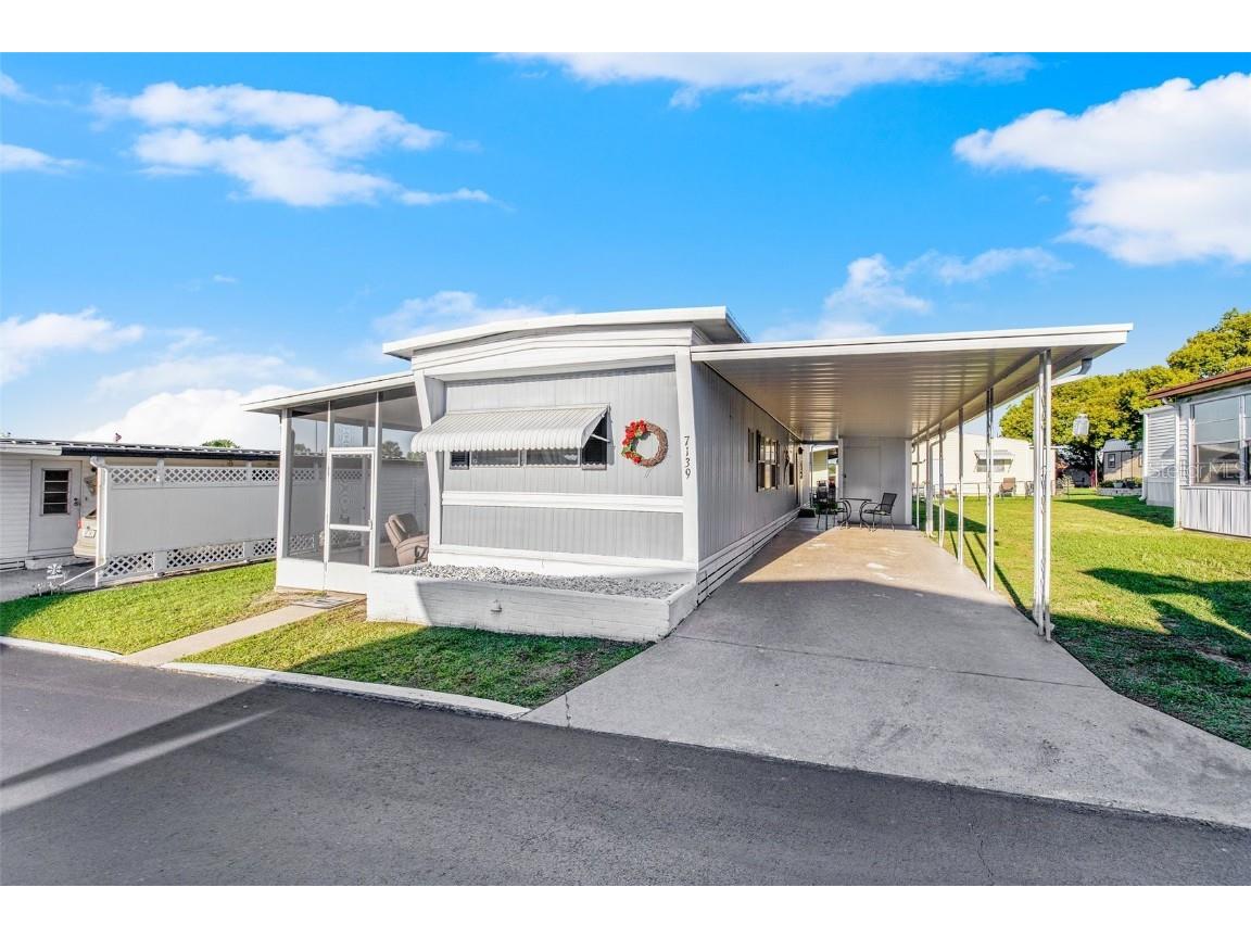 7139 El Conquistador Street Zephyrhills FL 33541 T3513017 image1