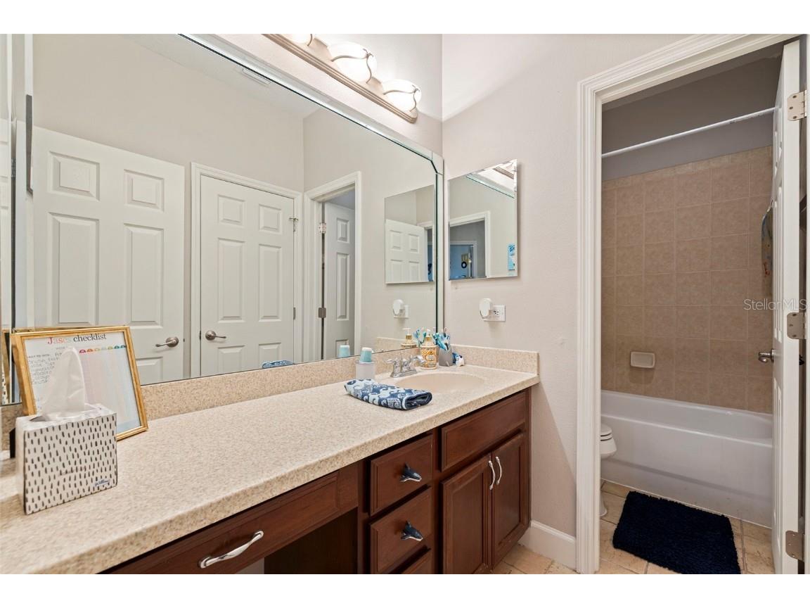 7139 Islamorada Circle Seminole FL 33777 TB8410830 image38