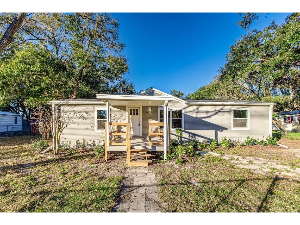 714 1st Street Polk City FL 33868 L4949886 image1