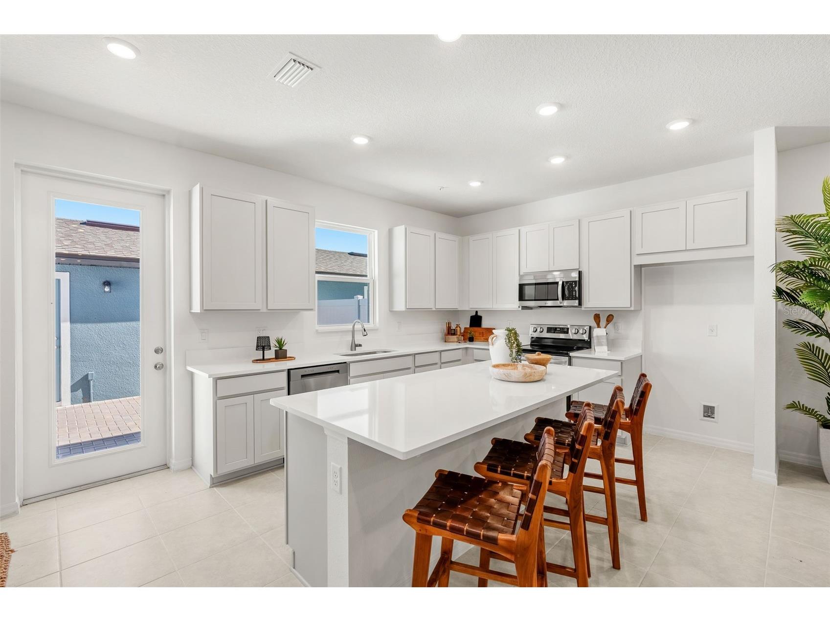 714 Blissful Gardens Way Apopka FL 32703 W7882473 image18