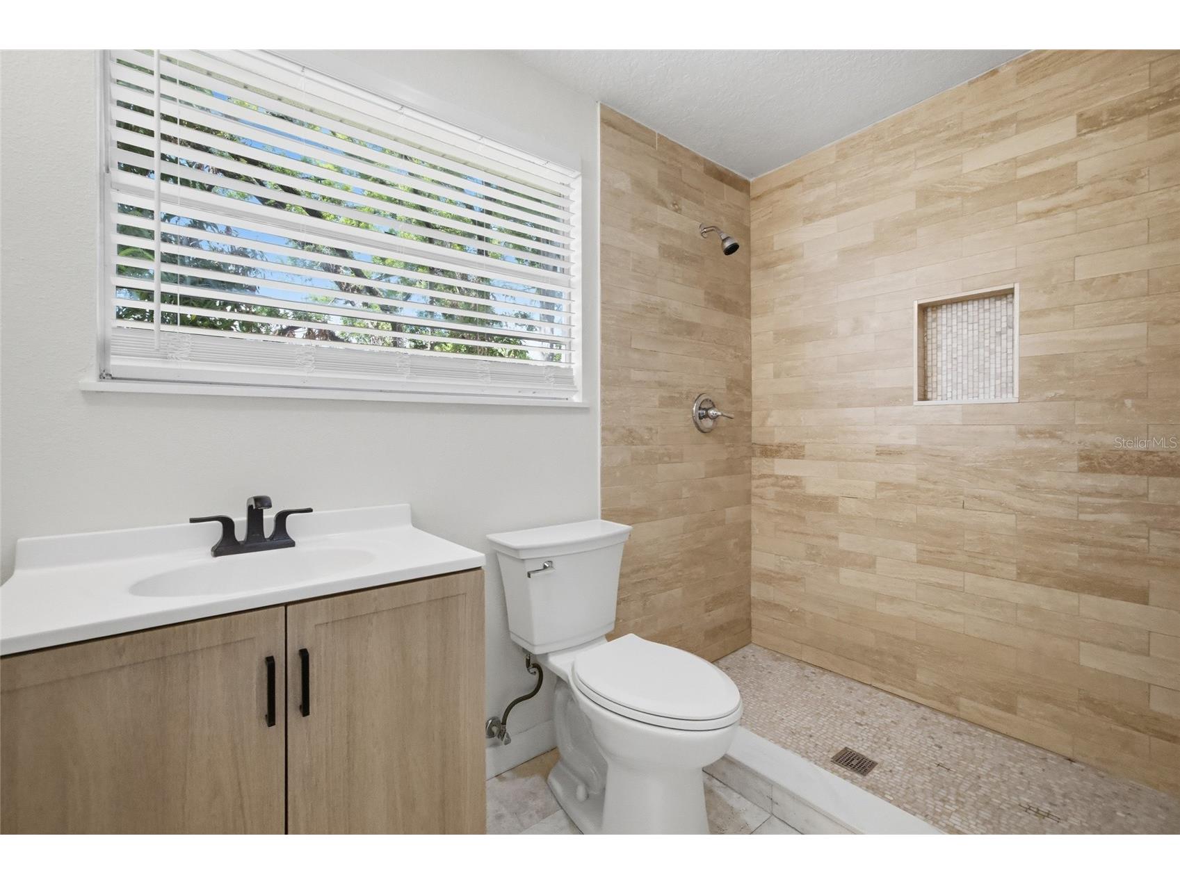 714 E 137th Avenue Tampa FL 33613 TB8506796 image22