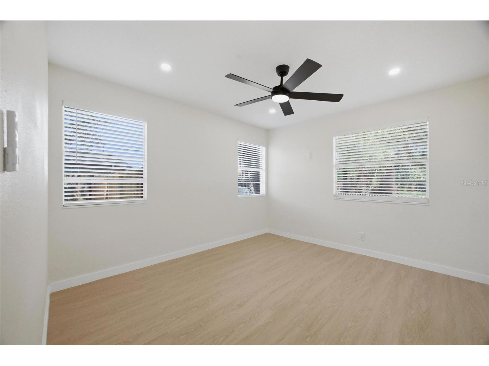 714 E 137th Avenue Tampa FL 33613 TB8506796 image23