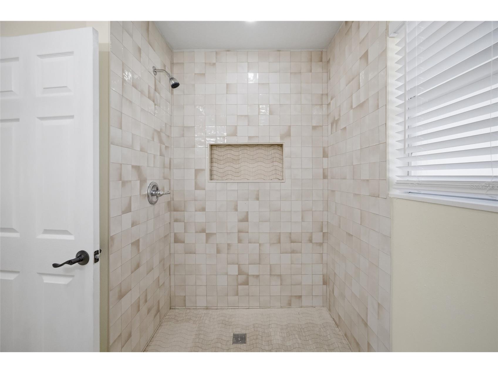 714 E 137th Avenue Tampa FL 33613 TB8506796 image28